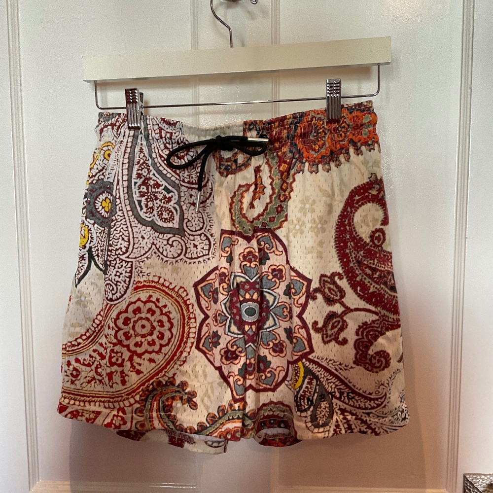 Mens kinetic shorts, paisley, M no tags never worn
